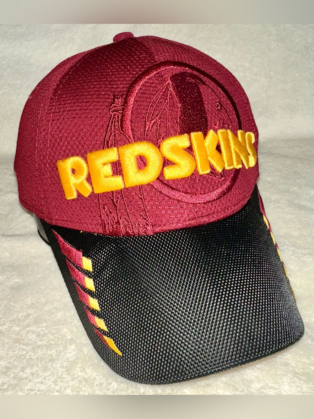 New Era 9FORTY Washington Redskins Tech Hat Burgundy Black Strapback NFL